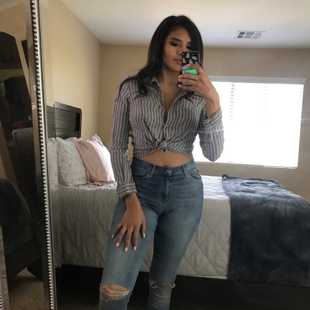 Grey striped top